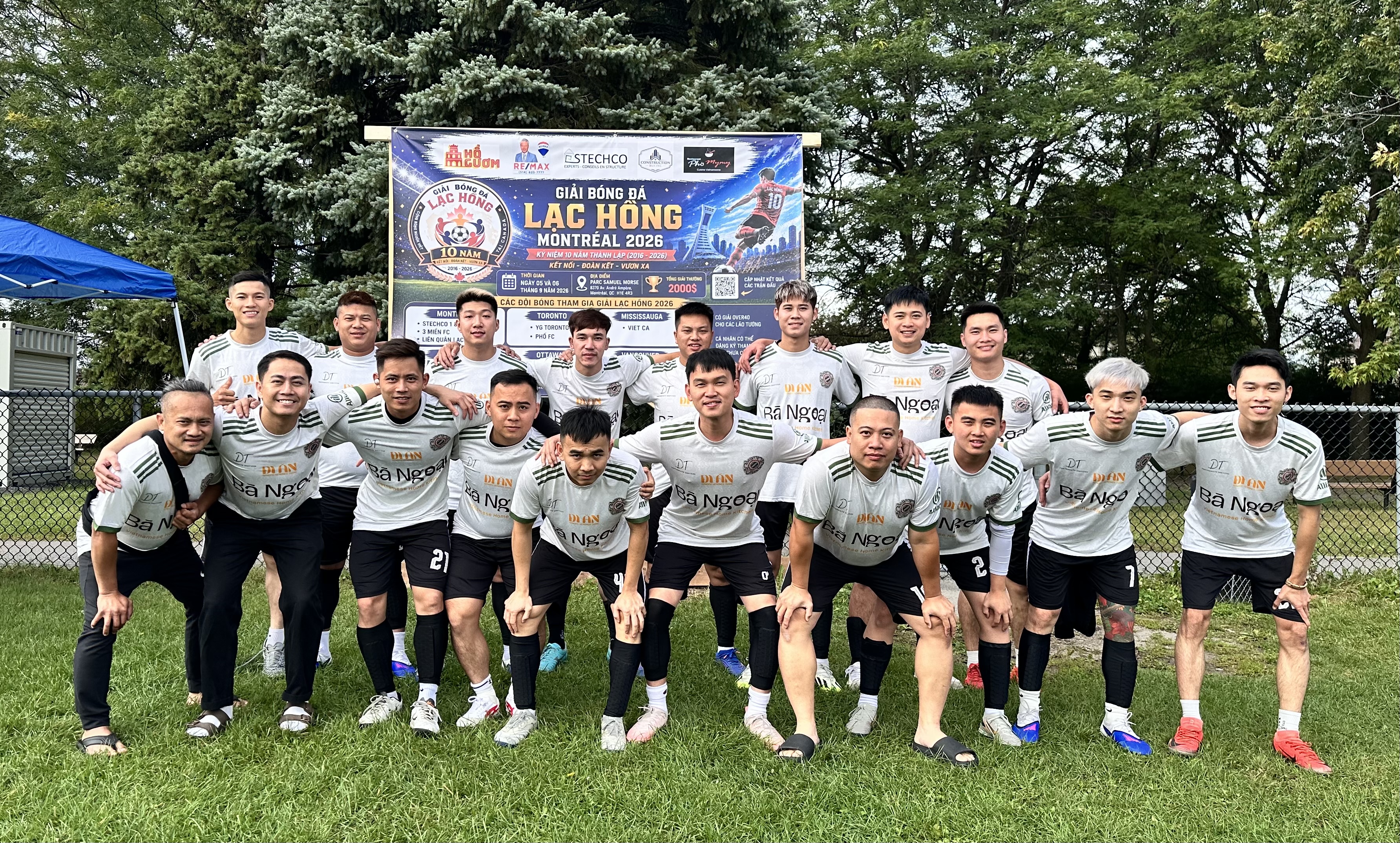 Team photo Phở FC